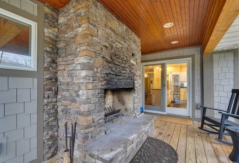 Lakefront Butler Home W/ Hot Tub & Fire Pit!
