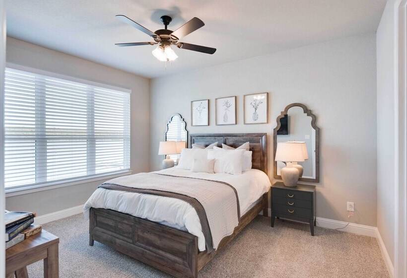 Lakefront Granbury Retreat W/ Patio & Fire Pit