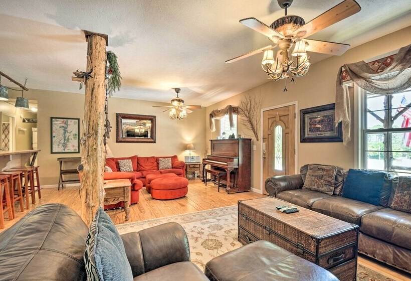 Guntersville Cabin Nestled In Kudzu Cove Resort