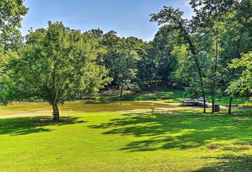 Guntersville Cabin Nestled In Kudzu Cove Resort
