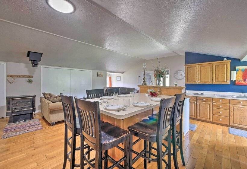 Loft Unplugged W/ Outdoor Space In Amish Country!