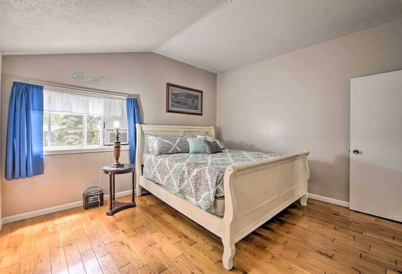 Loft Unplugged W/ Outdoor Space In Amish Country!