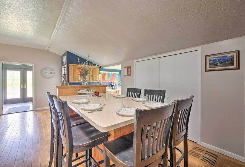 Loft Unplugged W/ Outdoor Space In Amish Country!