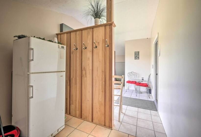 Loft Unplugged W/ Outdoor Space In Amish Country!