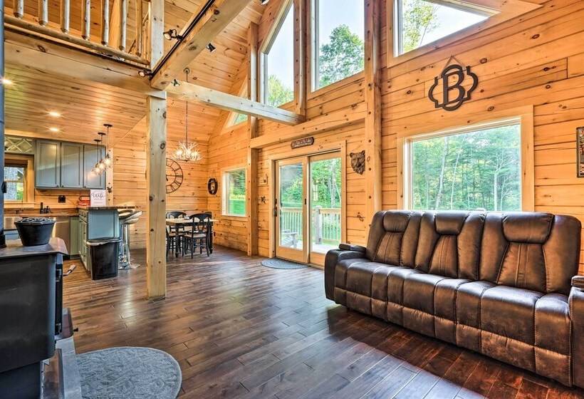 Londonderry Chalet W/ Deck, Fire Pit & Views!