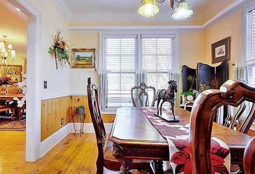 Lovely Equine Countryside Estate On 68 Acres