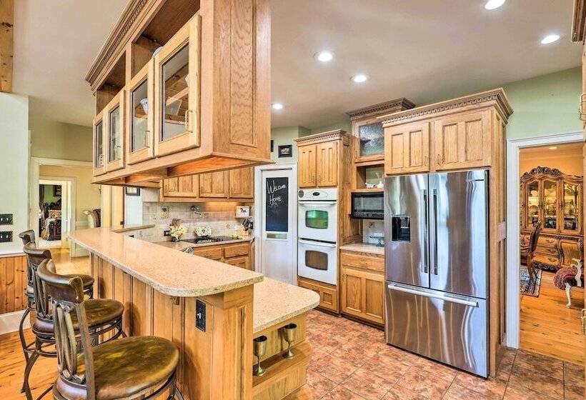 Lovely Equine Countryside Estate On 68 Acres