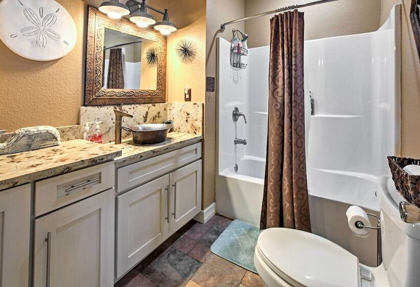 Steps From Gulf: Freeport Home W/ Water Views