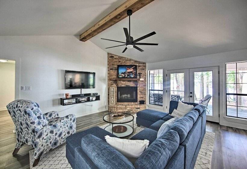 Luxe Lakehouse W/ Sunset Views On Lake Palestine!