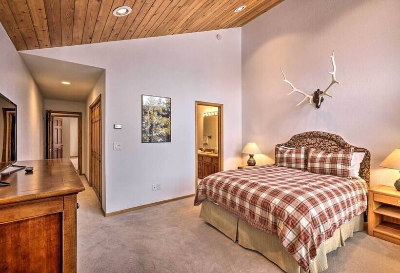 Luxe Vail Valley Retreat W/ Hot Tub!