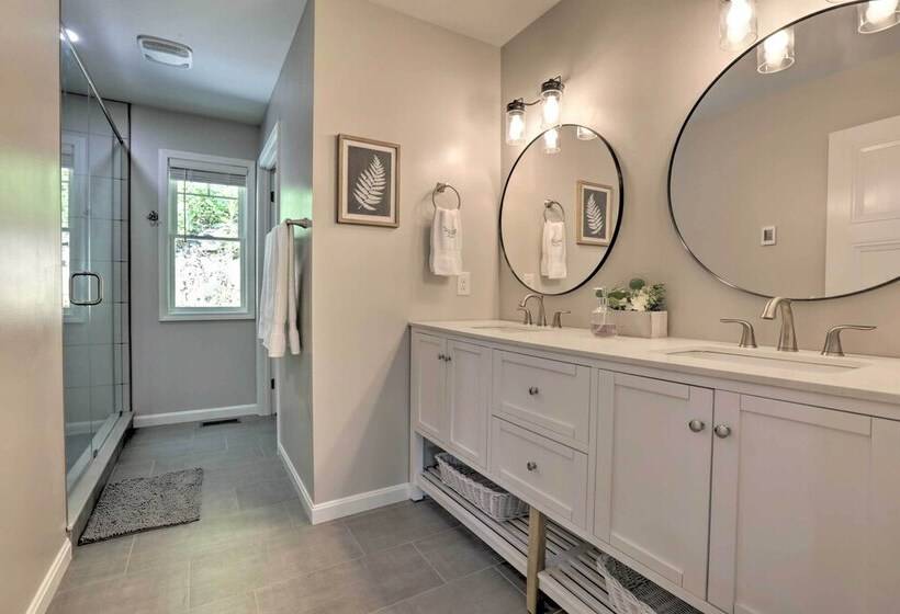 Rough River Lake House W/ Dual Primary Suites!