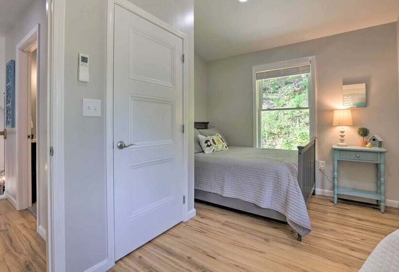 Rough River Lake House W/ Dual Primary Suites!