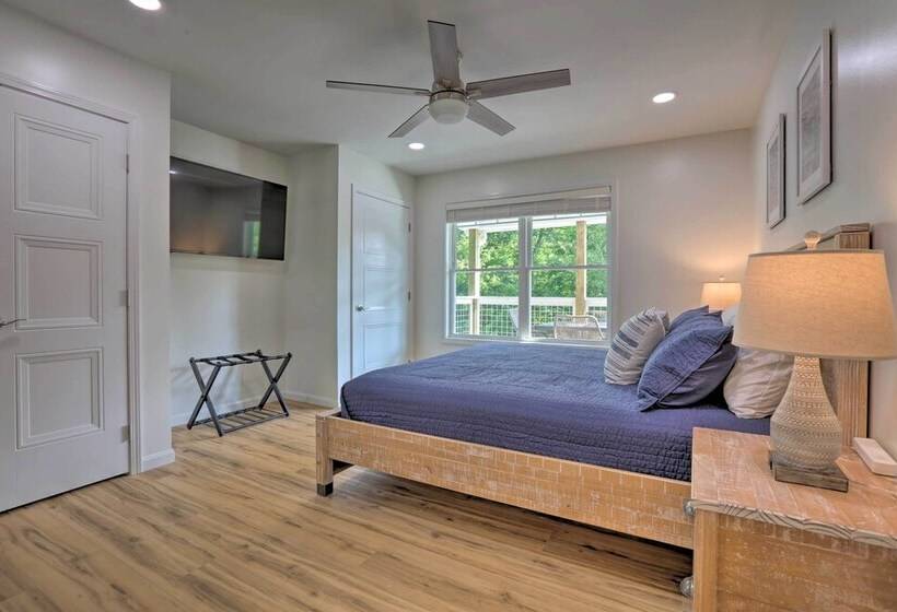 Rough River Lake House W/ Dual Primary Suites!