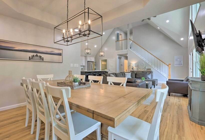 Rough River Lake House W/ Dual Primary Suites!