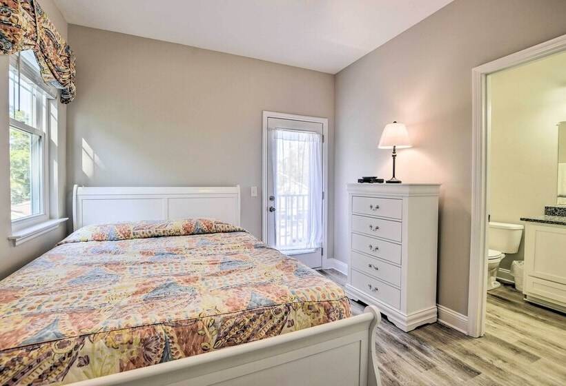 Modern Escape In The Heart Of Murrells Inlet