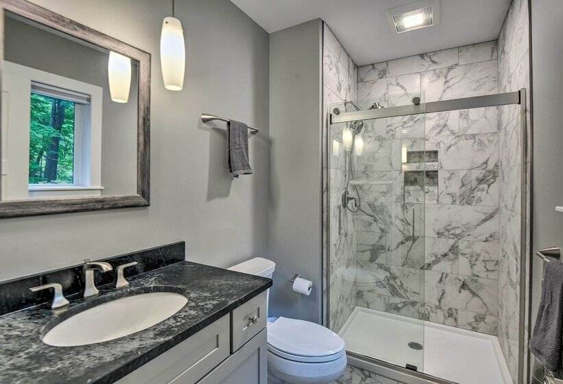 Modern Francestown Retreat On Scobie Pond!