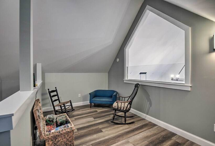 Modern Francestown Retreat On Scobie Pond!