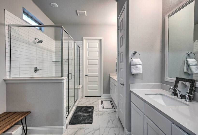 Patio & Game Room: Modern Home In Frisco