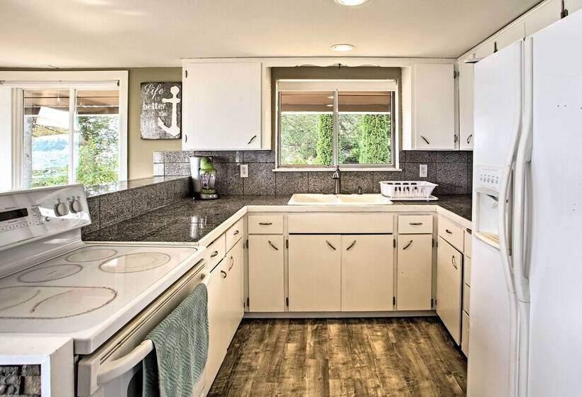 Modern Lake Lawrence Retreat W/ A Deck & Dock!