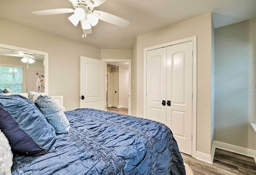 Modern Montgomery Home W/ Backyard, Deck, & Grill