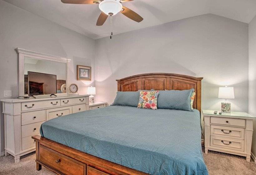 Modern Okc Retreat: Half Mile To Plaza District!