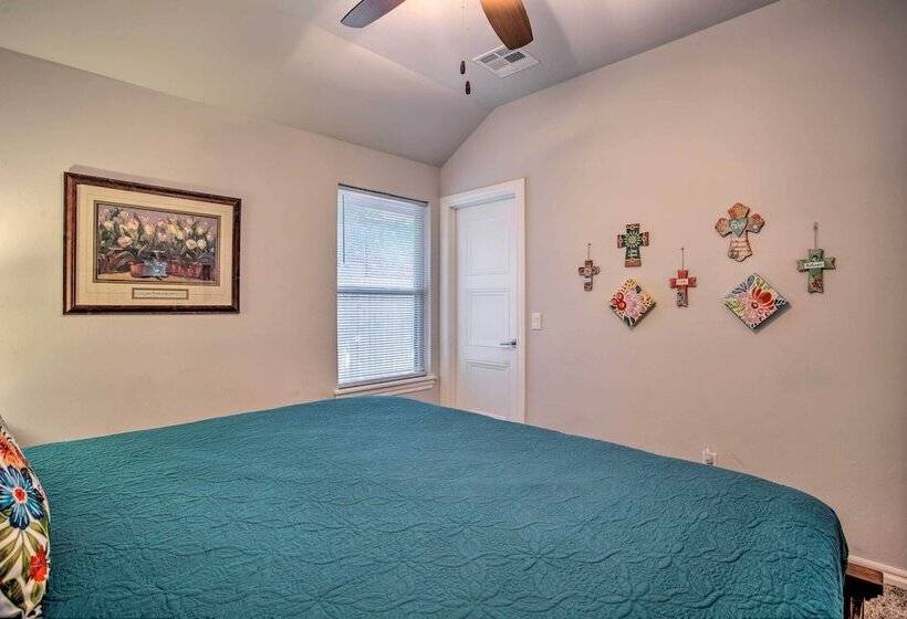 Modern Okc Retreat: Half Mile To Plaza District!