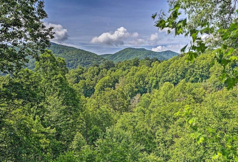 Mountain View Maggie Valley House W/ Spacious Deck