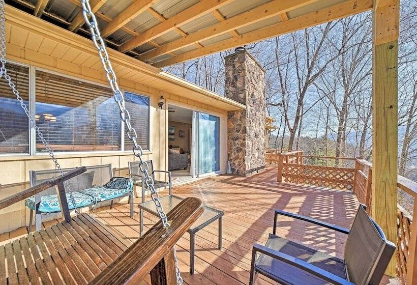 Mountain View Maggie Valley House W/ Spacious Deck