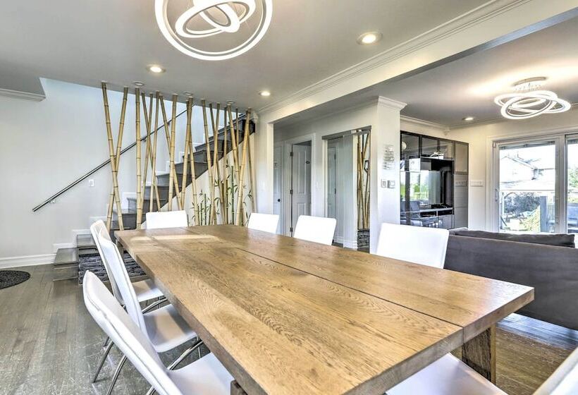 New Haven Gem W/ Private Pool, Walk To Beach!