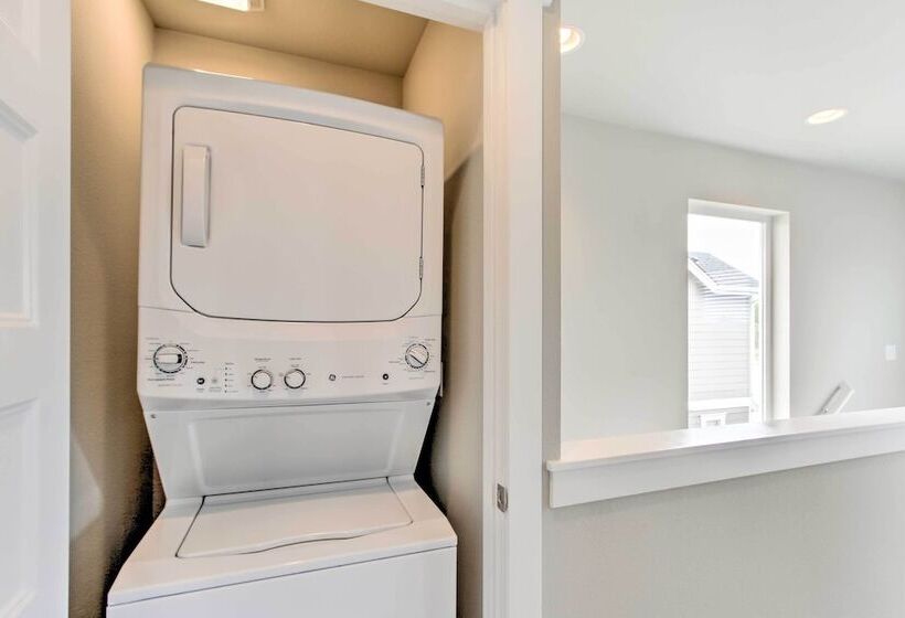 Ocean Shores House W/ Hot Tub   Walk To Beach