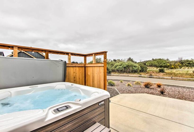 Ocean Shores House W/ Hot Tub   Walk To Beach
