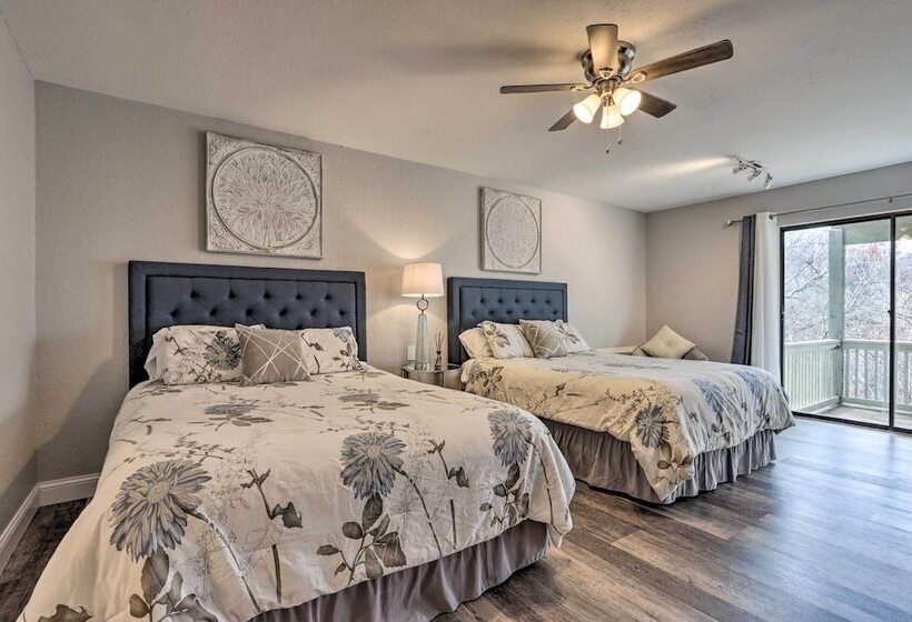 Osage Beach Family Home With Resort Perks!