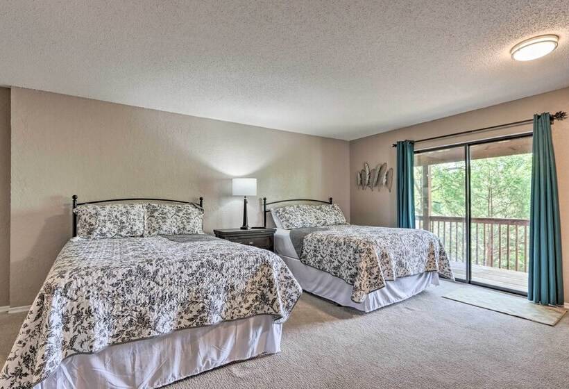 Screened Porch, Resort Perks: Osage Beach Cabin!