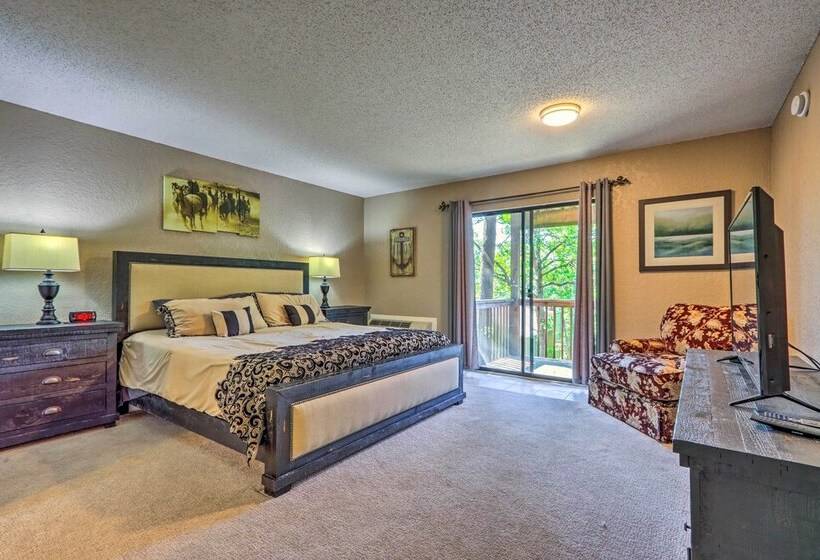 Screened Porch, Resort Perks: Osage Beach Cabin!