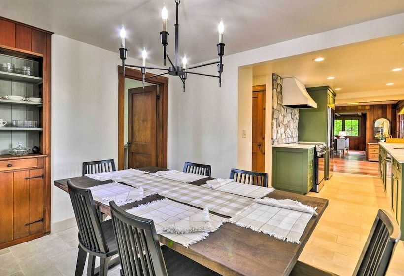 Peaceful + Elegant Cottage W/ Riverside View