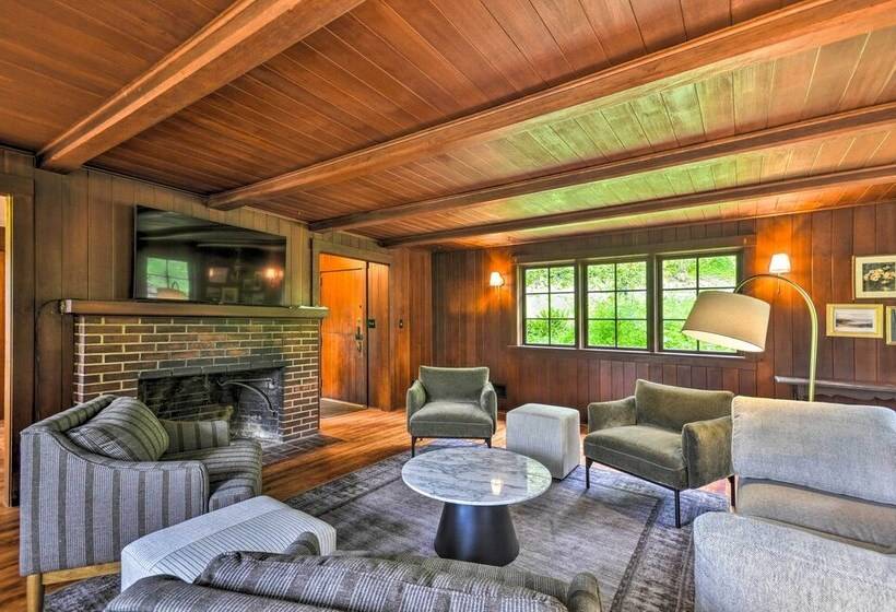 Peaceful + Elegant Cottage W/ Riverside View