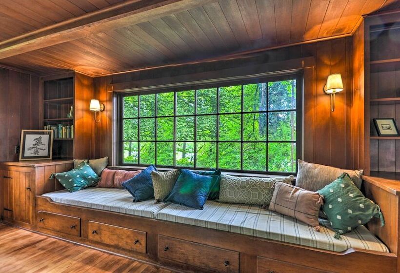 Peaceful + Elegant Cottage W/ Riverside View