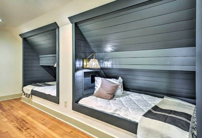 Peaceful + Elegant Cottage W/ Riverside View