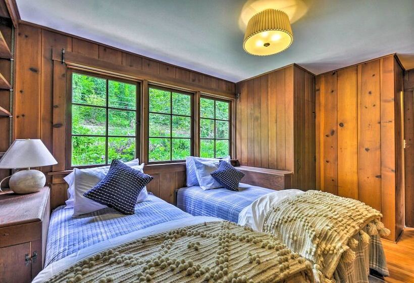 Peaceful + Elegant Cottage W/ Riverside View