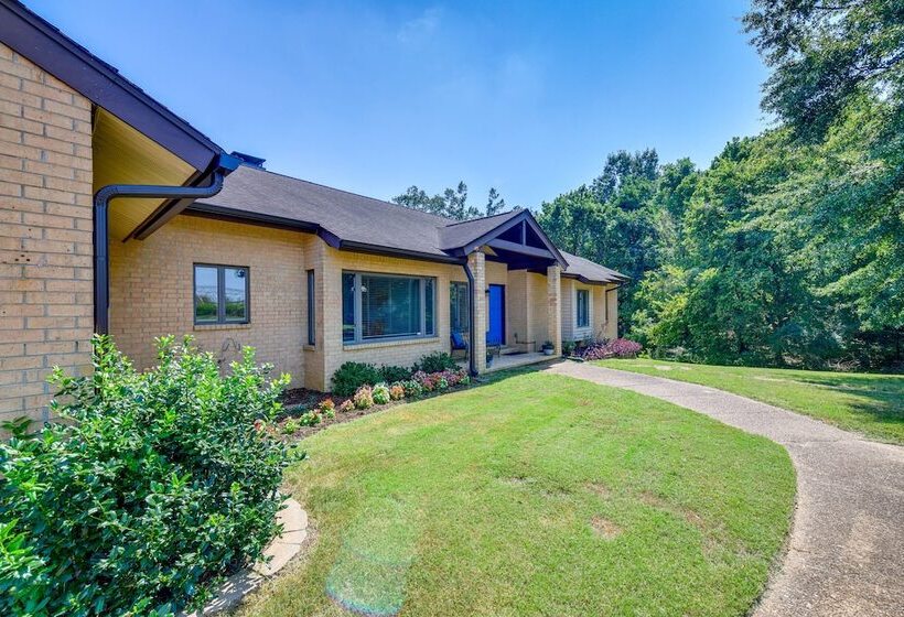 Peaceful Millington Home ~ 13 Mi To Memphis!