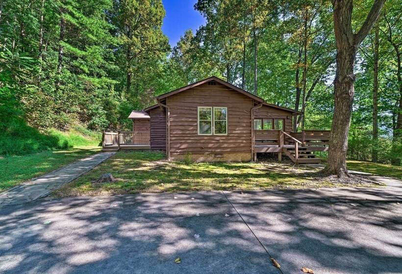 Peaceful Moravian Falls Cabin Near Fishing!