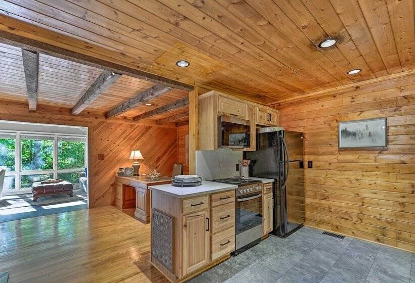 Peaceful Moravian Falls Cabin Near Fishing!