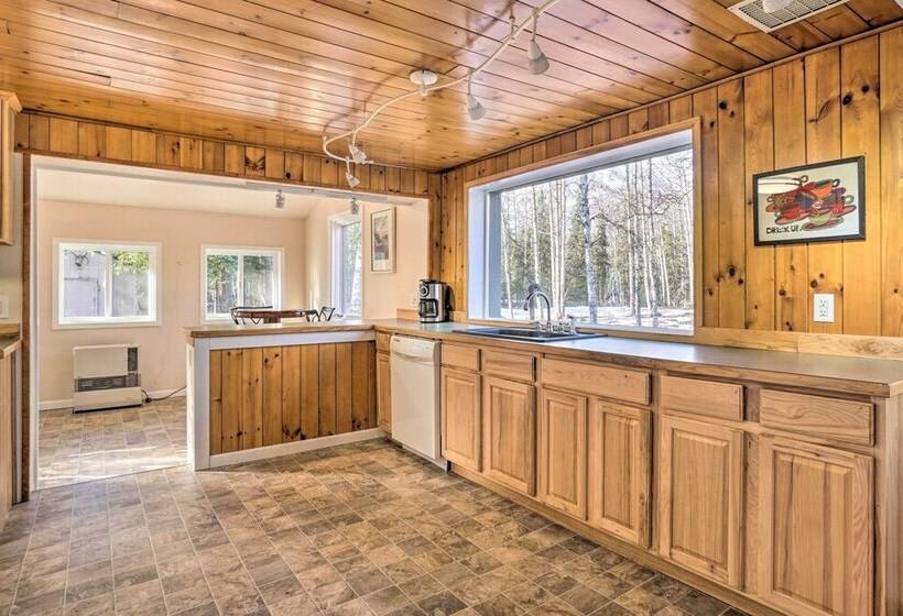 Peaceful Mountain View Home   Walk To Kenai Lake!