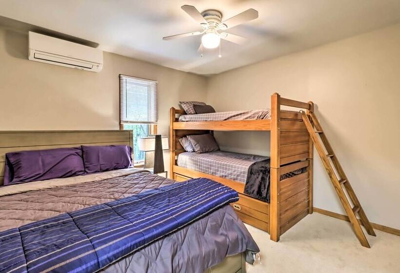 Hot Tub + Game Room: Peaceful Poconos Home!