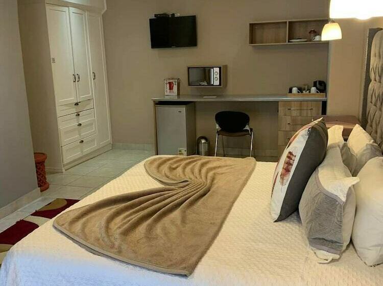 بنسيون On Hill Lodge