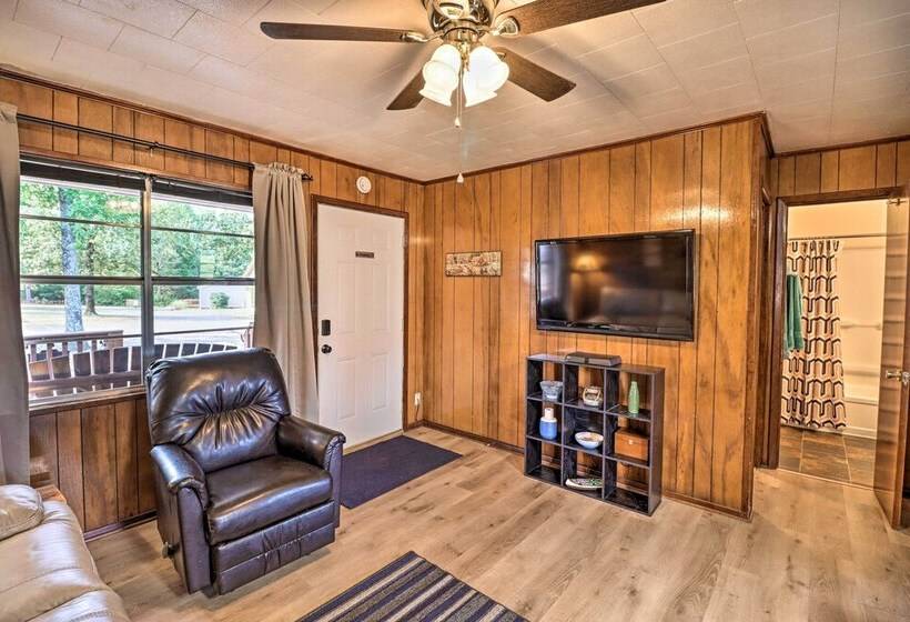 Pet Friendly Cabin With Designated Boat Slip!
