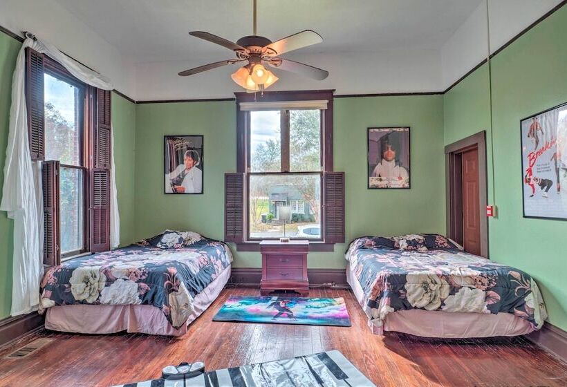 Pet Friendly Shreveport Home ~ 1 Mile To Downtown!