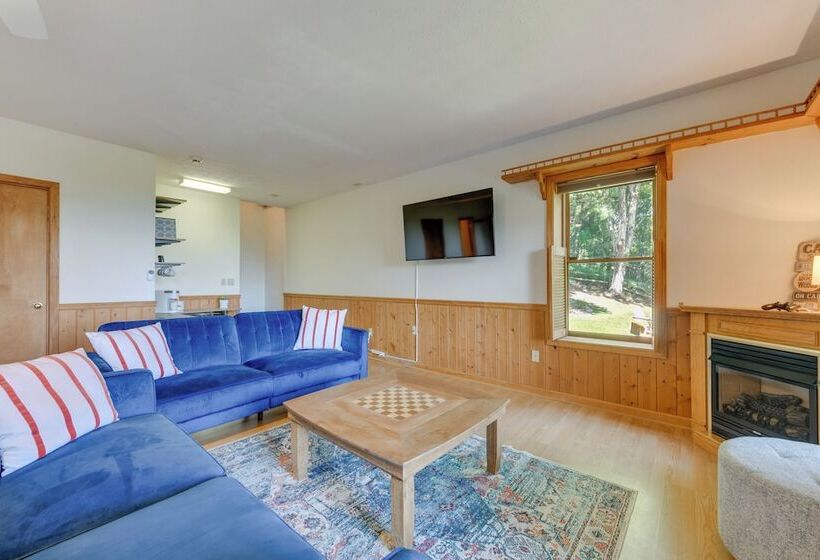 Pet Friendly Waynesville Retreat W/ Hot Tub!