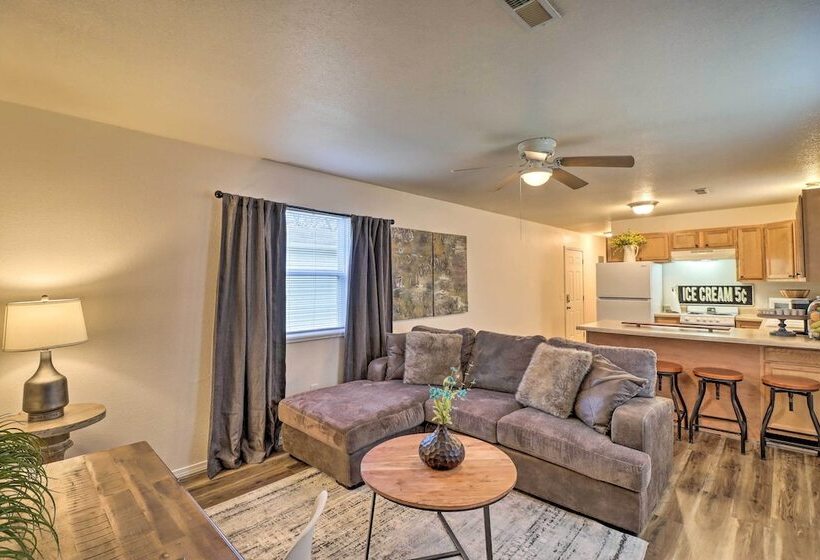 Pet Friendly West Plains Pad < 1 Mi To Dtwn!