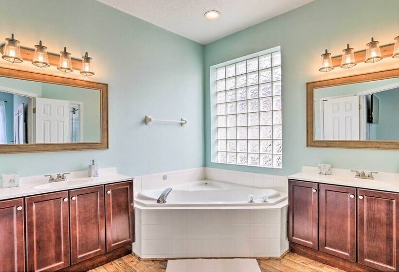 Home W/ Game Room + Lanai: 9 Mi To Disney!